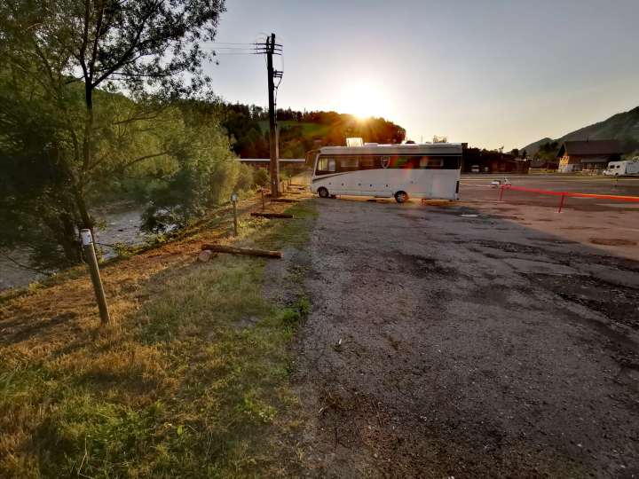 Wohnmobil-Stellplatz Parkplatz Wolzenalp