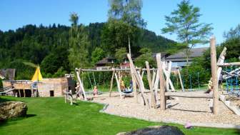 Spielplatz St. Peterzell und Grillplatz 