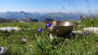 Klangsein: Wohltuende und regenerierende Entspannung durch Klang.