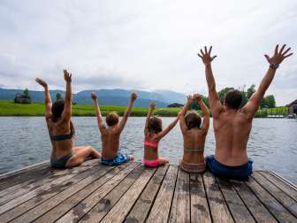 Sonne geniessen auf dem Steg in der Badi Schönenbodensee